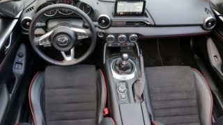 Mazda MX5 belső