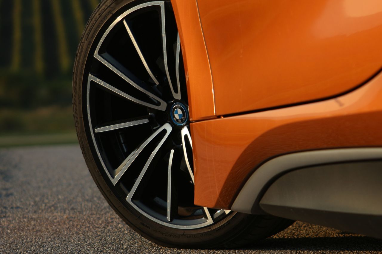 BMW-i8 Roadster