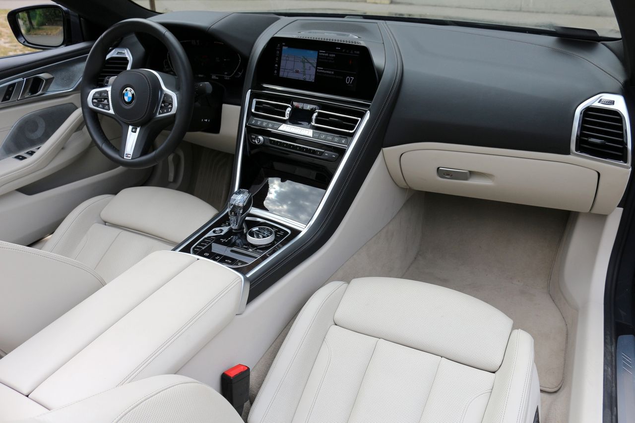 BMW 840D Cabrio belső