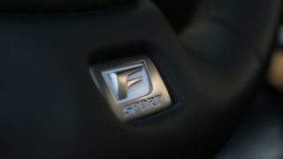 Lexus ES 300h F-Sport
