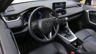 Toyota RAV4 belső