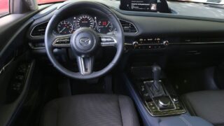Mazda CX-30 belső