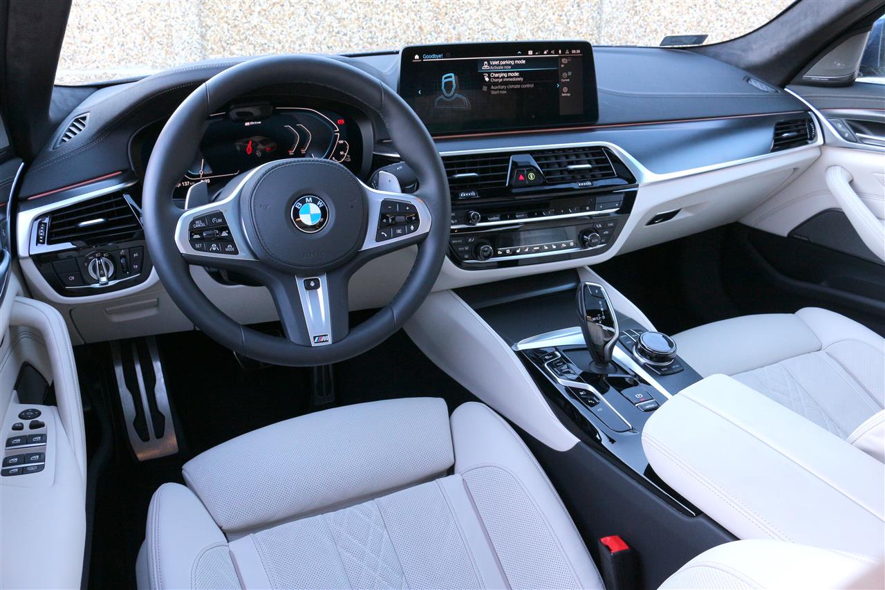 BMW 530e belső