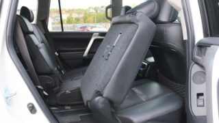 Toyota Land Cruiser hátsó ülés