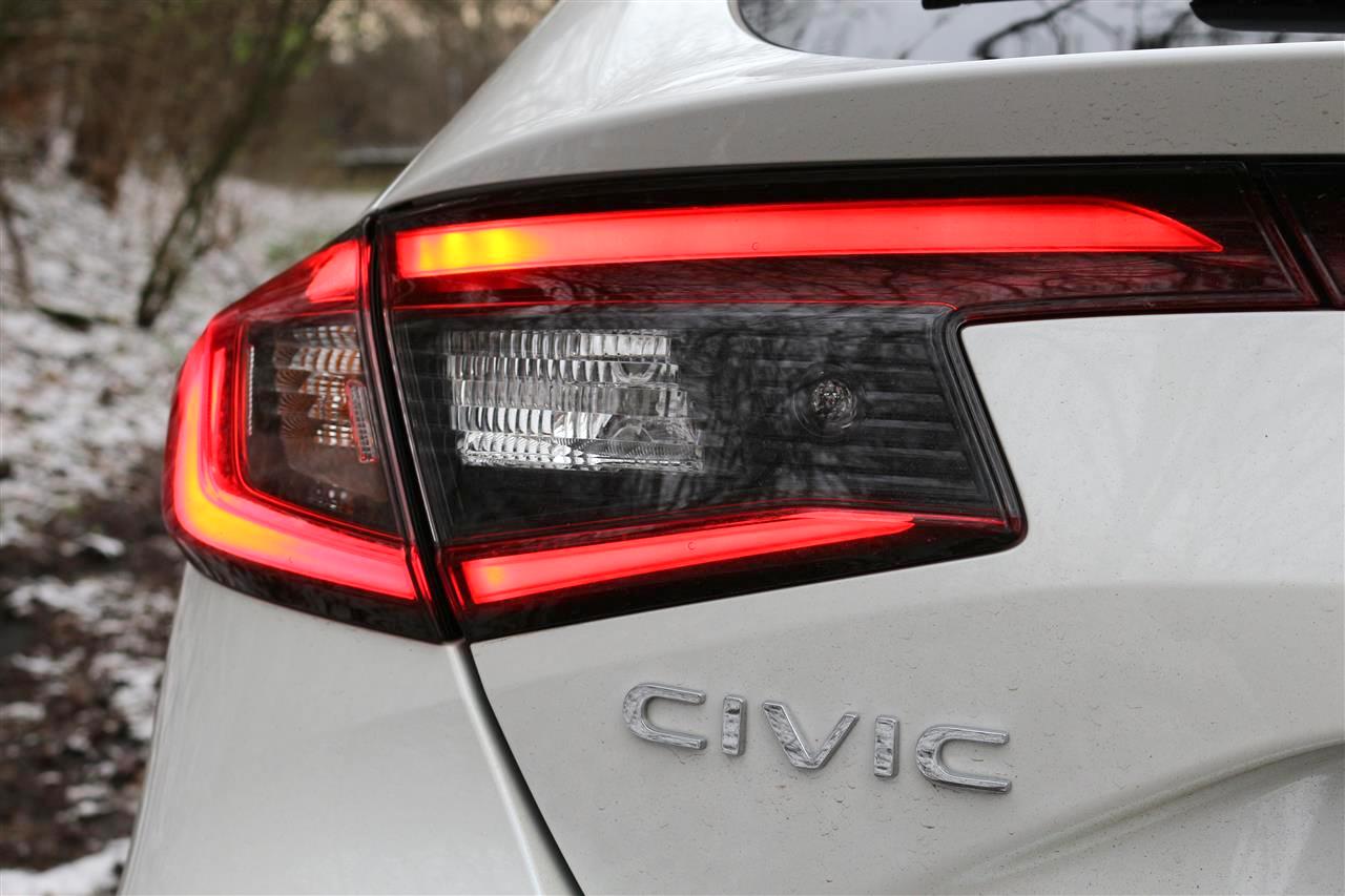 Honda Civic eHEV hátsó lámpa