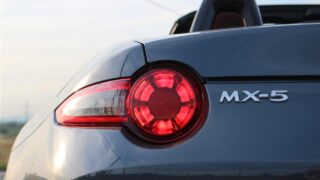 Mazda MX-5 hátsó lámpa