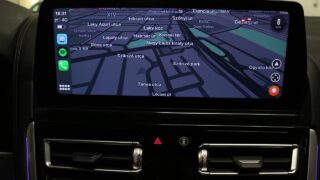 BMW M850i navigáció