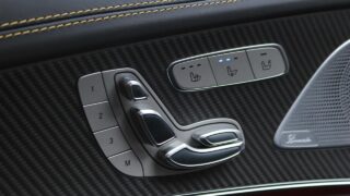 Mercedes AMG GT ülés állítás