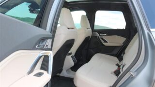 BMW iX1 belső