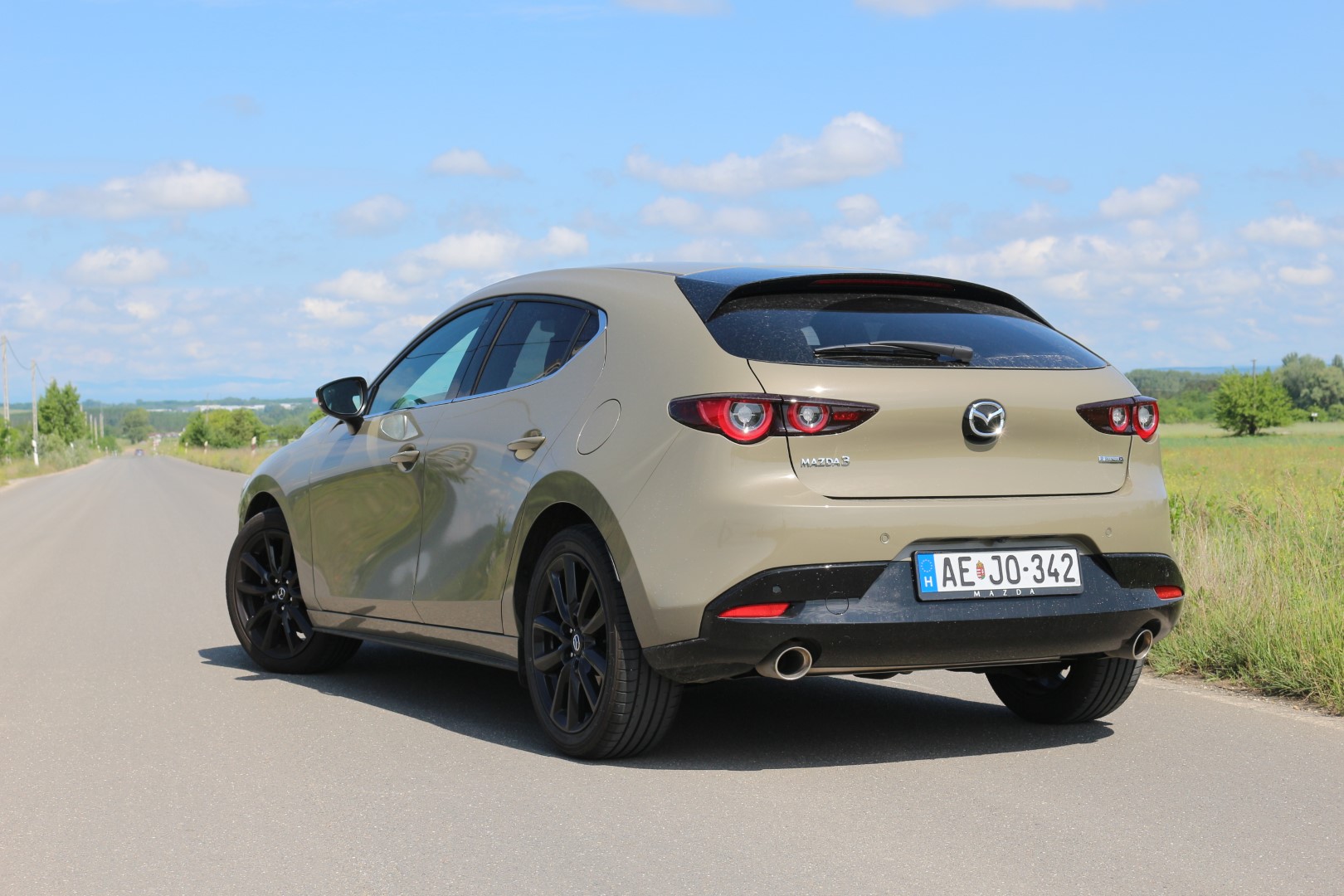 Mazda3 e-Skyactiv X 186