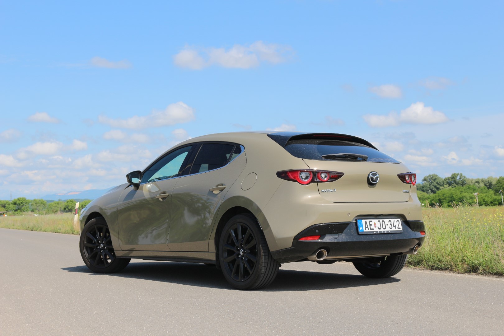 Mazda3 e-Skyactiv X 186