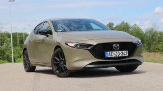 Mazda3 e-Skyactiv X 186