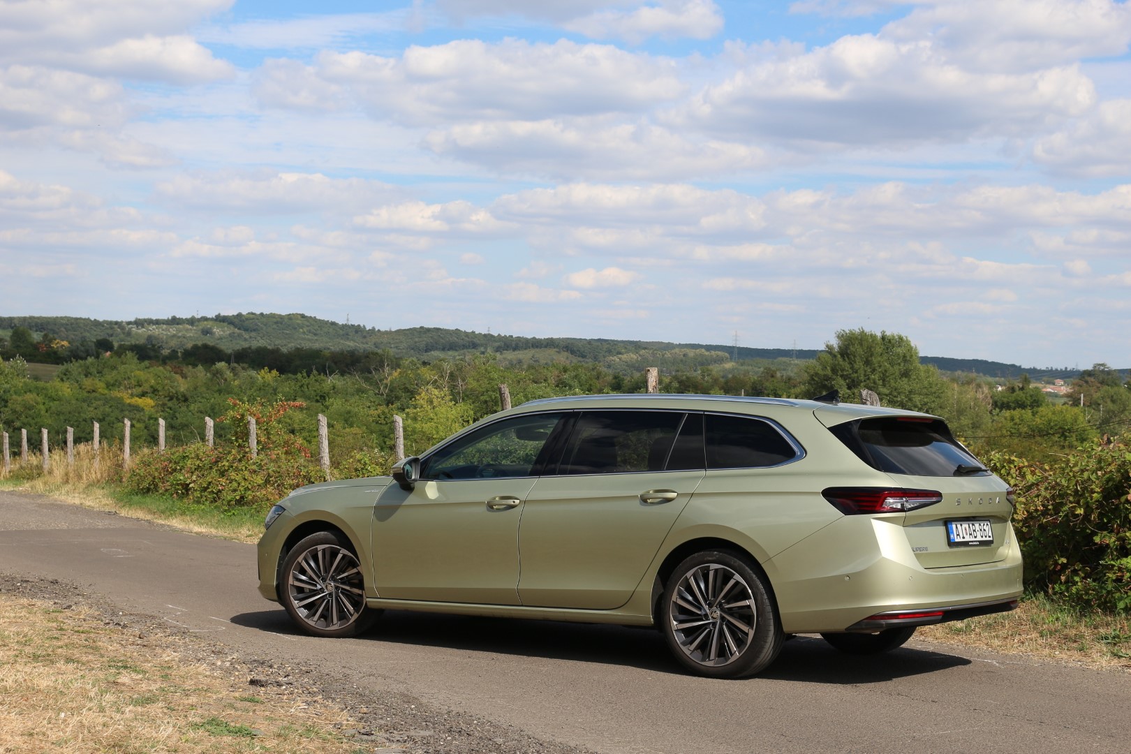 Skoda Superb Combi