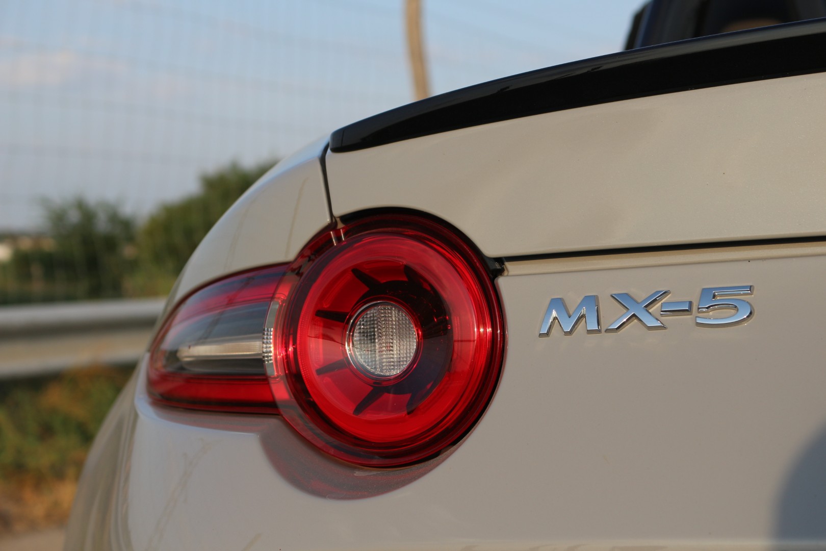 Mazda MX-5 hátsó lámpa