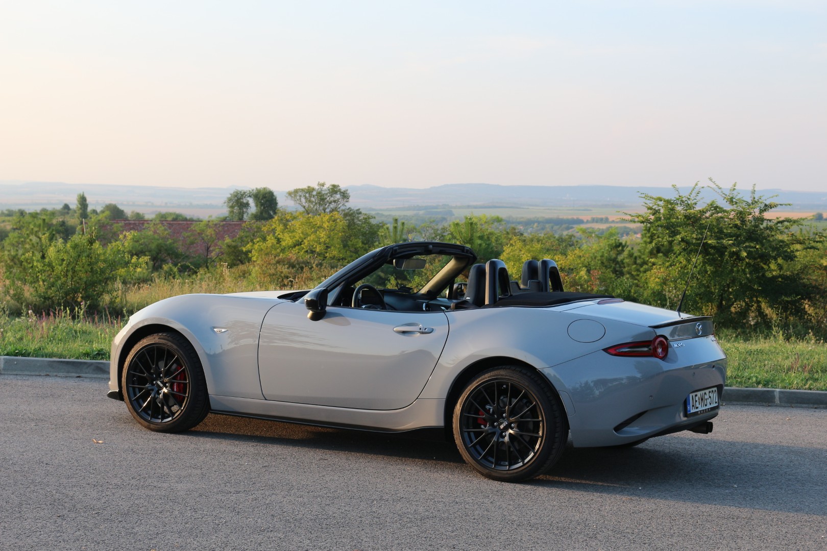 Mazda MX-5 Roadster