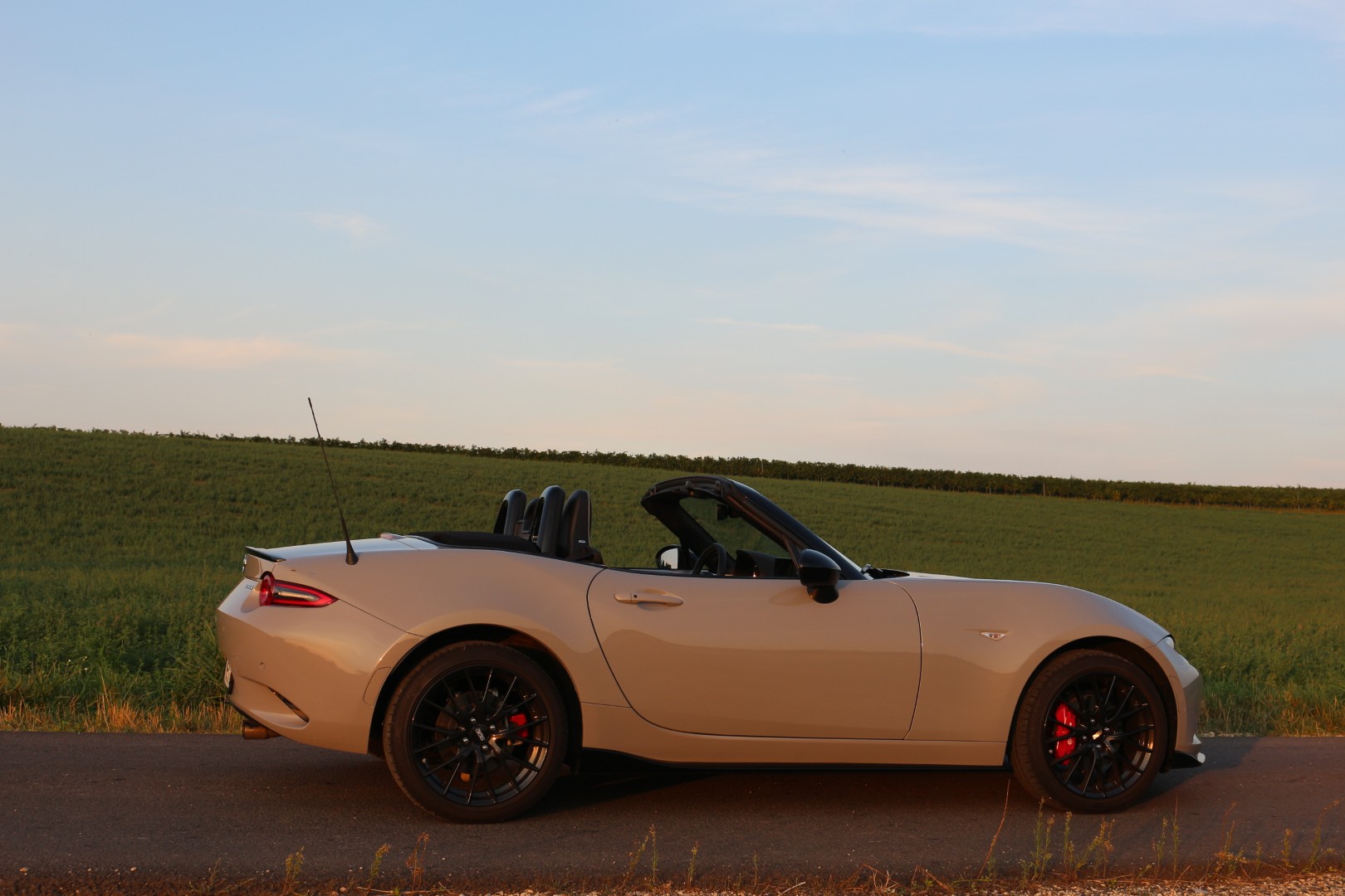 Mazda MX-5 Roadster