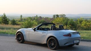 Mazda MX-5 Roadster