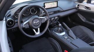 Mazda MX-5 belső