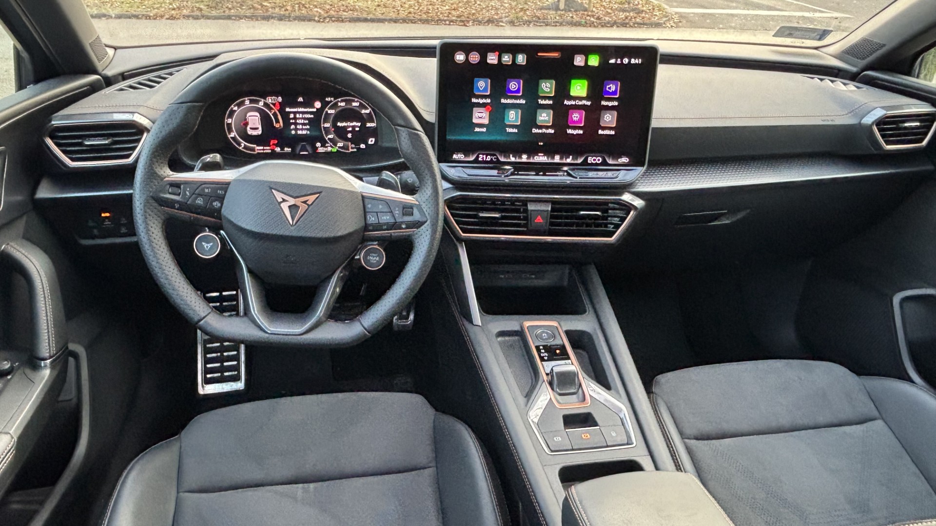 Cupra Leon belső