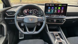 Cupra Leon belső