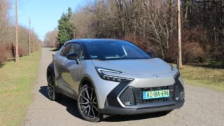 Toyota C-HR PHEV