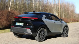 Toyota C-HR PHEV