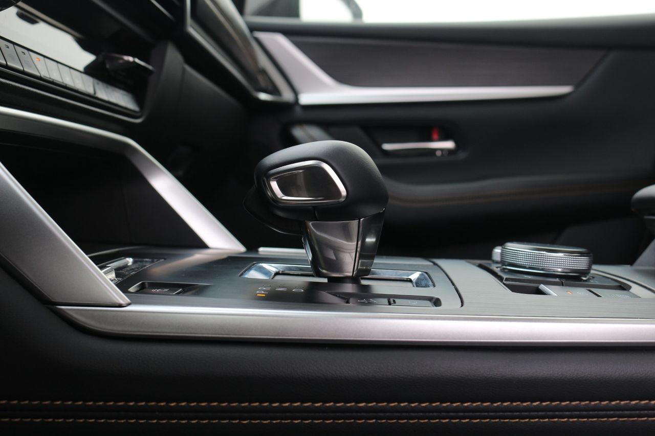Mazda CX-80 PHEV belső