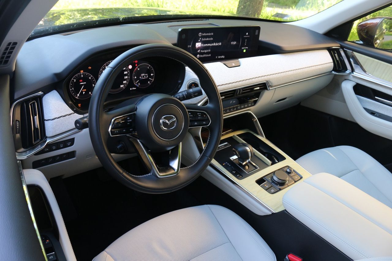Mazda CX-80 3.3D belső