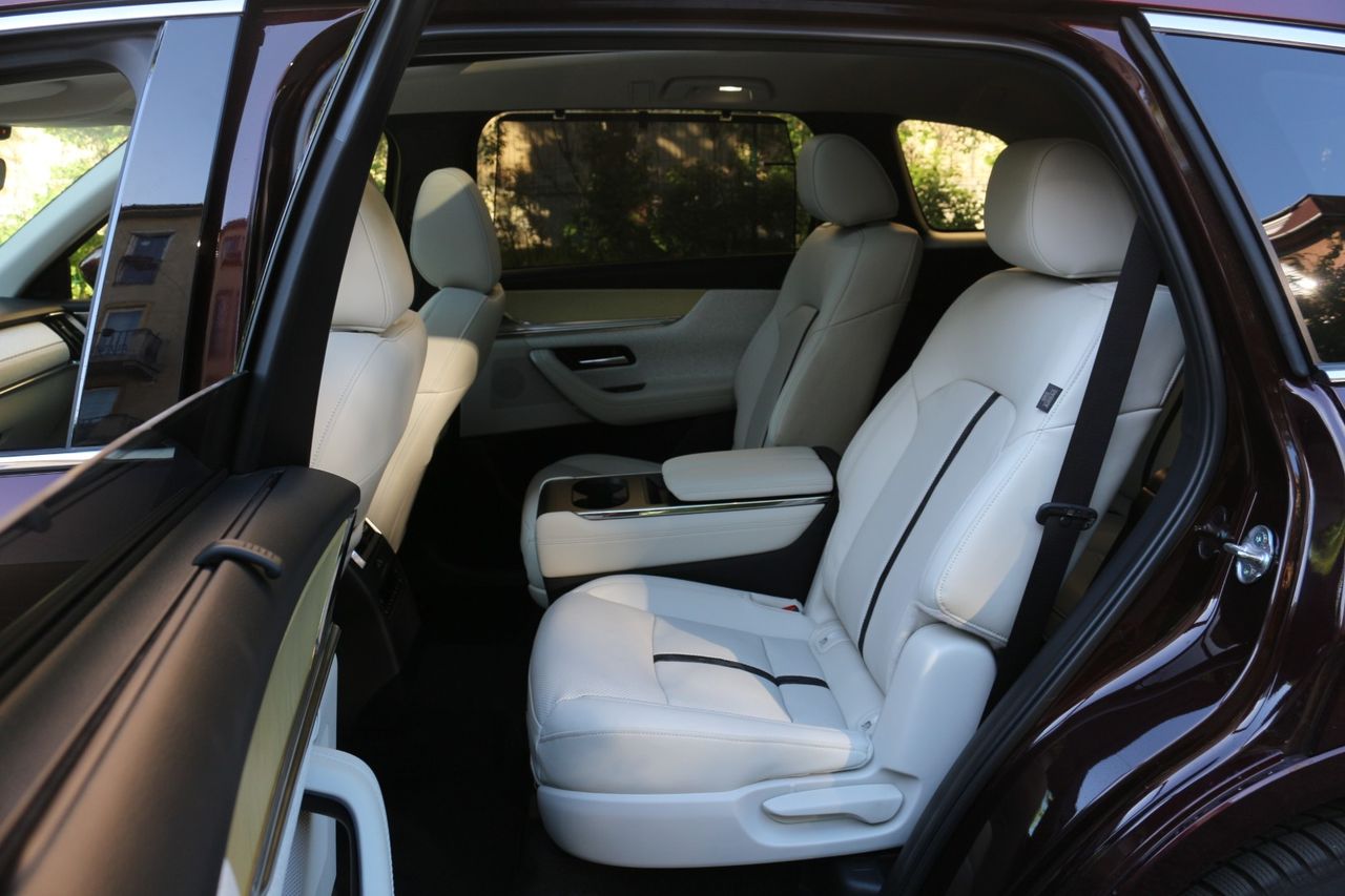 Mazda CX-80 3.3D belső