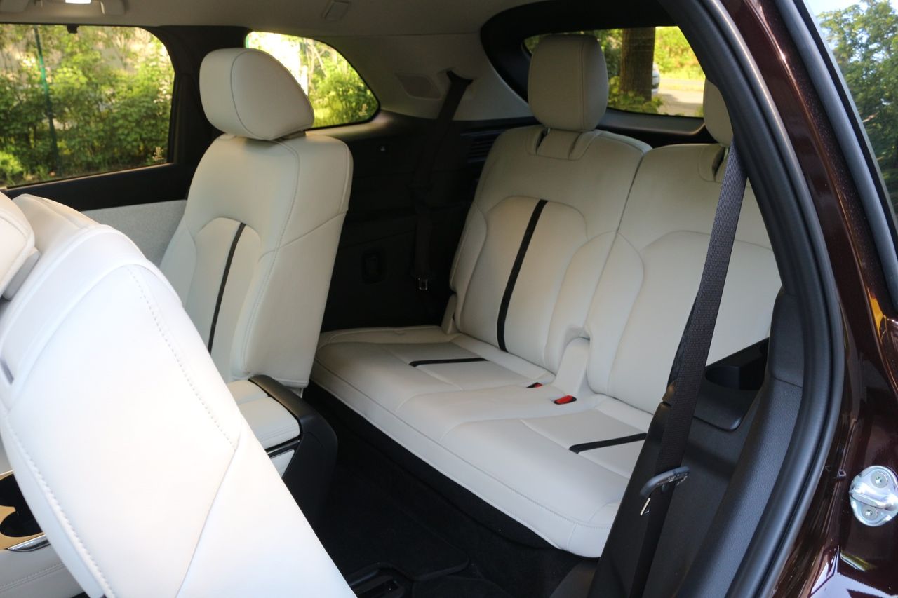 Mazda CX-80 3.3D belső