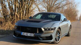 Ford Mustang Dark Horse