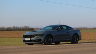 Ford Mustang Dark Horse