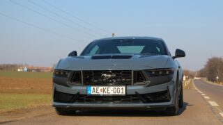 Ford Mustang Dark Horse