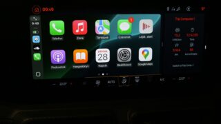 Ford Mustang Dark Horse Carplay