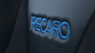 Ford Mustang Dark Horse Recaro üklés