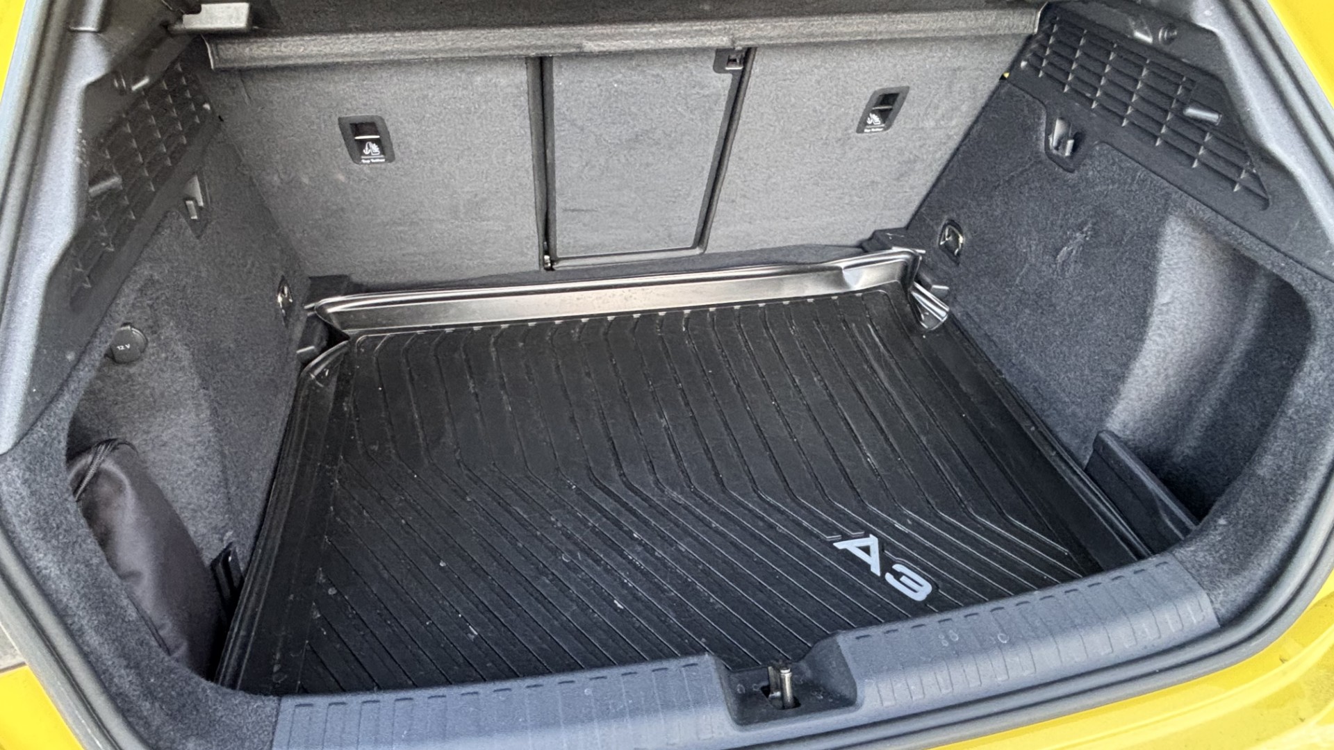 Audi A3 Allstreet csomagtartó